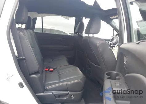 2022 Honda Pilot Awd Trailsport z USA, uszkodzony, nr VIN 5FNYF6H84NB049743